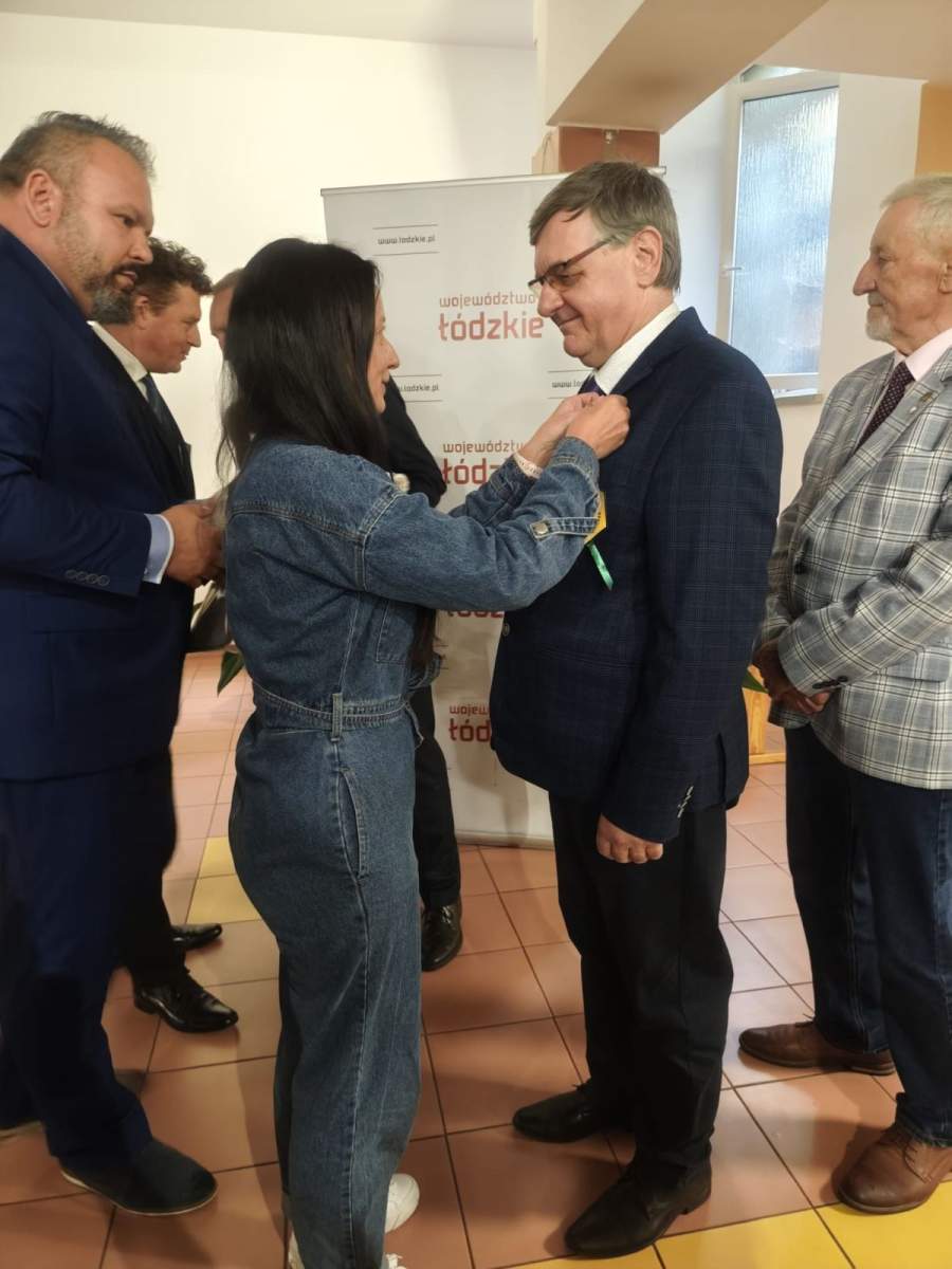 Relacja z wydarzenia pt. XXII Wojewódzki Dzień Pszczelarza i XIV Wojewódzkie Święto Pszczoły, które odbyły się 14. września 2025 r. w Łodzi. Wydarzenie zostało zorganizowane przez Wojewódzki Związek Pszczelarzy w Łodzi.